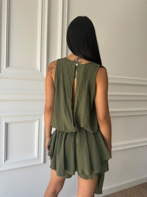 Rochie LORENA, verde, cu pantaloni scurți integrați, croială lejeră și volane feminine - Img 2