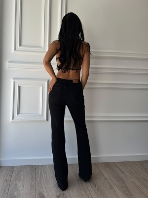 Blugi KELSEY, negri, cu talie înaltă și croială evazată, model modern și feminin - Img 2