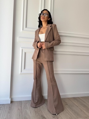 Compleu cappuccino VIVIAN, din bumbac premium, sacou elegant și pantaloni evazați - Img 3