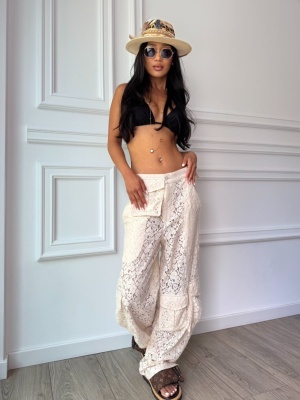 Pantaloni JULIETTE, din dantelă florală cu buzunare cargo - Img 4