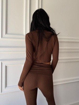 Compleu KAIA, maro, din vâscoză cu bumbac și elastan, cu top cropped și pantaloni evazați - Img 3