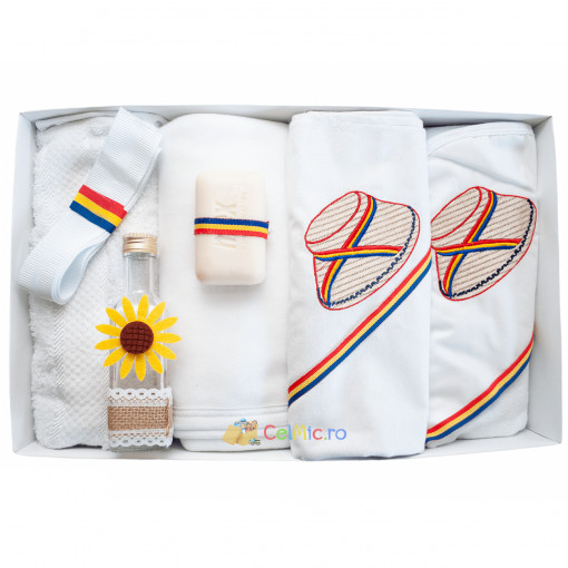 Trusou traditional botez cu 7 piese - Clop brodat - Alb - TPB-28