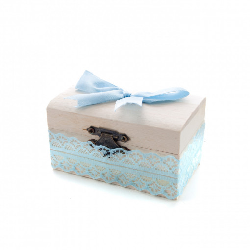 Cutiuta din lemn cu broderie bleu pentru prima suvita de par a bebelusului, 10x5x5 cm - CSB-10