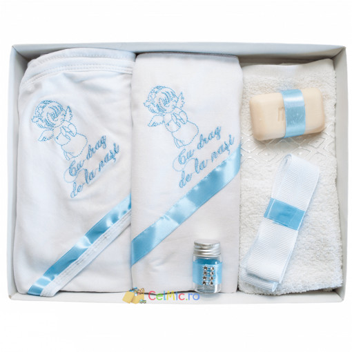 Trusou botez cu 6 piese personalizat cu broderie - "Cu drag de la Nasi" - Ingeras - Alb-Bleu- TPB-13