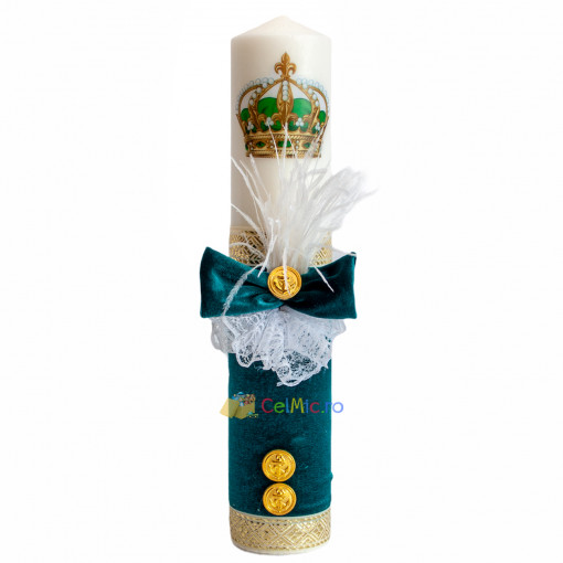 Lumanare botez cu aplicatii din pene, funda si banuti aurii - Coroana - Verde smarald - 35x7 cm - LPB-183