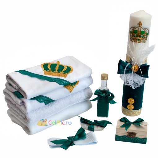 Set Botez, Lumanare cu aplicatii din pene, funda si banuti aurii si Trusou 7 piese - Coroana de print Verde - SPB-45