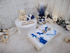 Set Botez Personalizat Trusou 8 piese in cutie rotunda + Lumanare - "Azi m-am crestinat" - Ursulet, Bleumarin - SPB-100