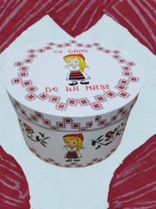 Cutie trusou botez colorata, 30x30 cm, Spirit Romanesc, Rosie - CPT-60