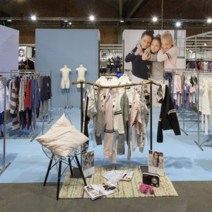 Mocheta Expo Cool Grey- Pantone 8C Rola 100 Mp