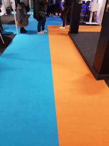 Mocheta Expo culoarea Hawaiian Ocean - Pantone 632C 100 Mp