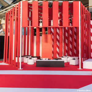 Mocheta Expo culoarea Brick Red - Pantone 711C 100 Mp