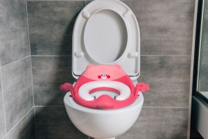 ADAPTER ZA WC ŠOLJU SA RUKOHVATIMA, PINK, ECOTOYS - Img 7