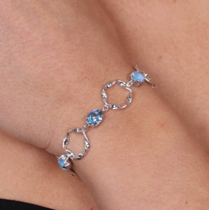 Bratara din argint 925 cu cercuri si cristale Swarovski albastre - Img 2