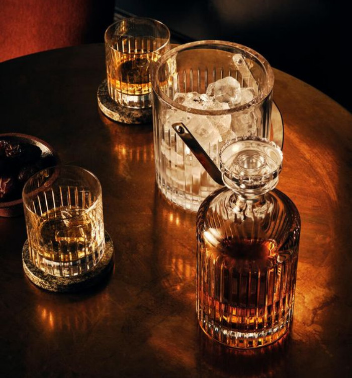 Servirea bauturilor de tip cocktail/spirtoase