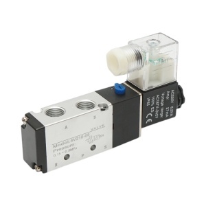 Electrovalvă pneumatică 4V210-08 G1/4”, 5/2, 220V AC pentru cilindri pneumatici