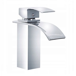 Baterie Lavoar PRO FALCON 18, Montaj Pe Blat/Lavoar, Capat Fix, Monocomanda, Tip Cascada, Inaltime 18 Cm, Finisaj Crom