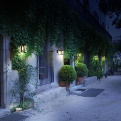 Lampa Solara LED Portabila de Exterior pentru curte, gradina, terasa, Neosimply Camping, 350 lumeni, 4 Moduri de utilizare, Black - Img 4