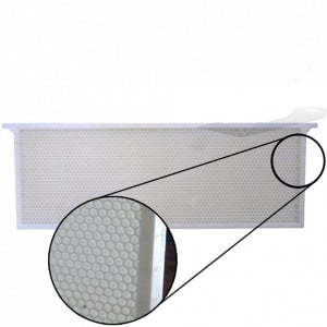 Telaio in plastica 1/2 Nicot per melario, colore bianco, con celle cresciute.