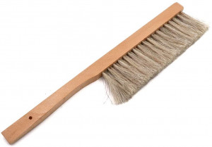 Spazzola per api con 1 fila di peli naturali con pelo scuro e manico in legno