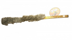 Spazzola per api a 3 file di setole con manico in legno ondulato