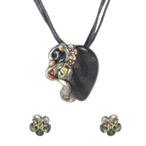 Set unicat cu cercei bobite cu cristale, model 01