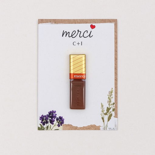 Mărturie cu Ciocolată Merci și Design Floral