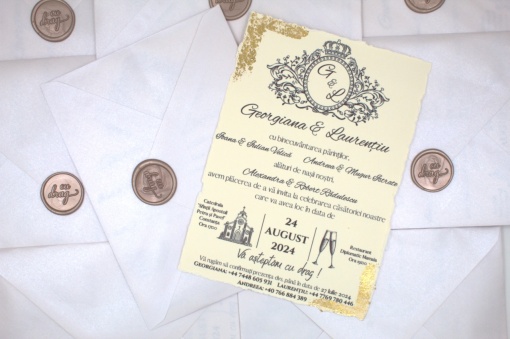 Invitație Nuntă "Eleganță Albă cu Accente Aurii"