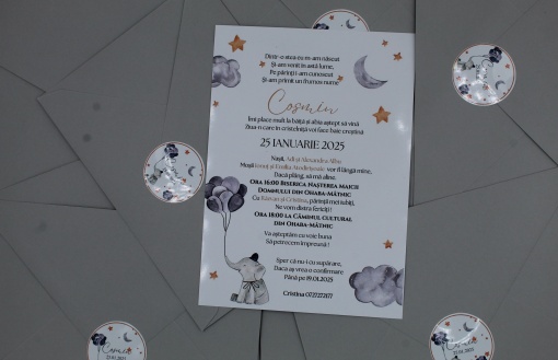 Invitație Botez Elefant cu Plic Gri și Sticker
