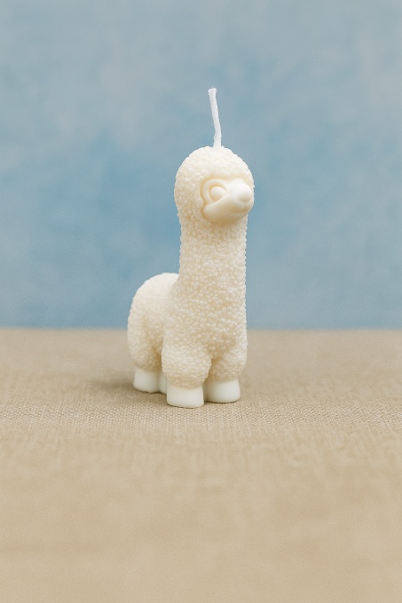 Lumânare Decorativă Alpaca – Design Amuzant