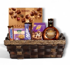 Coș Cadou Brown Box cu Mozart, Praline Roshen, Milka și Delicii Premium