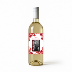 Cadou romantic elegant: vin personalizat cu poză și etichetă florală.