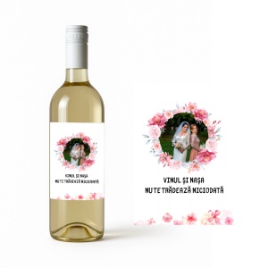Vin Personalizat cu Fotografie „Nașa” – Etichetă Florală & Mesaj Amuzant