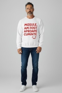 Moșule… anul ăsta m-am străduit! 🤣 Pulover alb cu mesaj roșu – perfect pentru bărbații care știu să facă haz de necaz.
