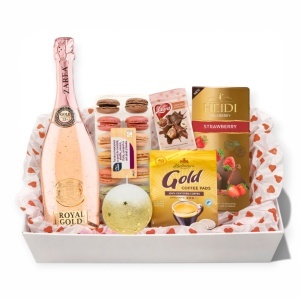 Cutie Cadou Premium pentru Ea cu Vin Spumant Rosé, Macarons și Ciocolată – Cadou Elegant pentru Femei