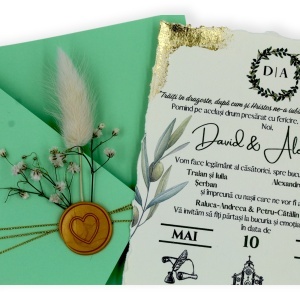 invitatie-nunta-cu-plic-verde-si-sigiliu-auriu-eleganta