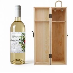 Alege un cadou elegant de sărbători! Vin personalizat de Crăciun (Alb / Roșu / Roze), cu mesaj unic și cutie premium din lemn. Perfect pentru familie, prieteni sau colegi.