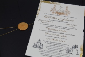 Invitație Botez și Cununie cu Plic Negru Elegant, Sigiliu Aur și Foiță Decorativă - Img 2