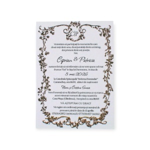 Invitație de nuntă elegantă, personalizată, cu ramă florală vintage, plic verde și sigiliu de ceară – detalii rafinate pentru o nuntă de neuitat.