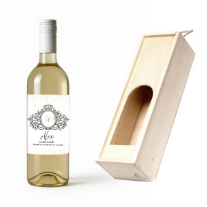 Un cadou elegant pentru orice aniversare! Vin personalizat cu nume, vârstă și mesaj, completat de o cutie premium din lemn. Perfect pentru cei care merită ceva special!