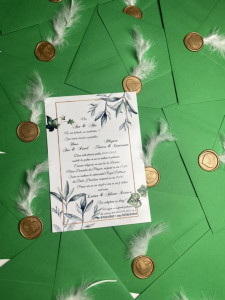 Invitație nuntă cu pană si sigiliu auriu - Img 1