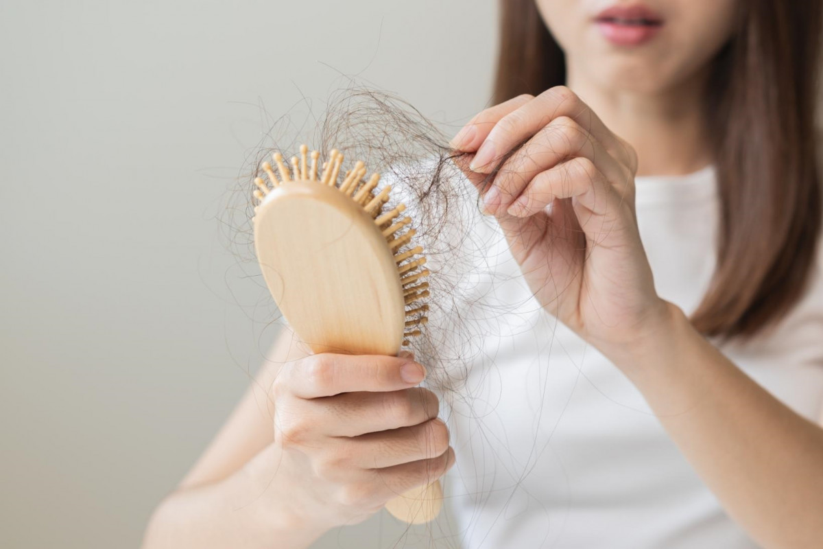 Alopecie areata – impactul emoțional și sfaturi pentru îmbunătățirea stimei de sine