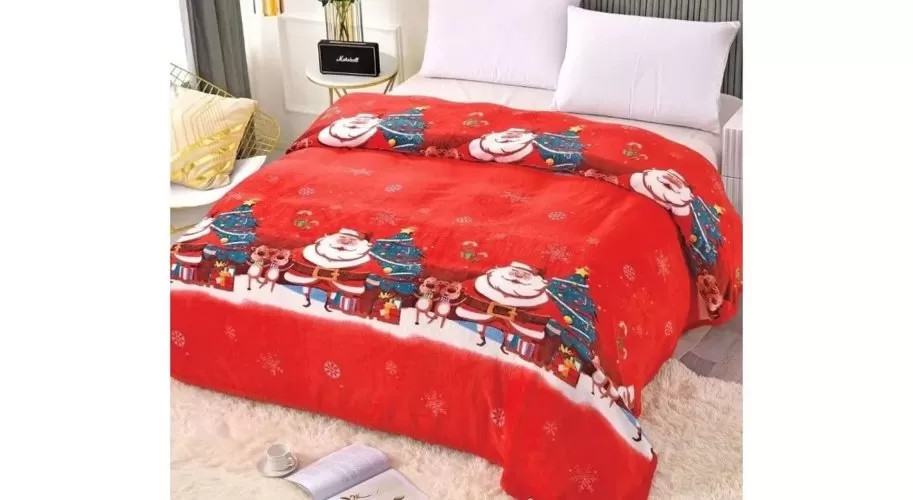Pături de Crăciun: cum alegi un model confortabil și potrivit pentru decor
