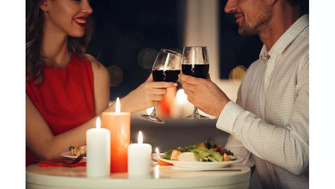 10 alimente asociate cu mesele romantice: mituri și idei pentru o cină în doi