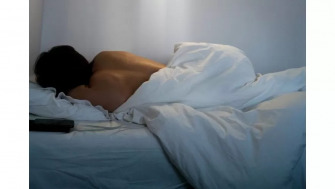 5 motive pentru care e mai bine sa dormi dezbracat