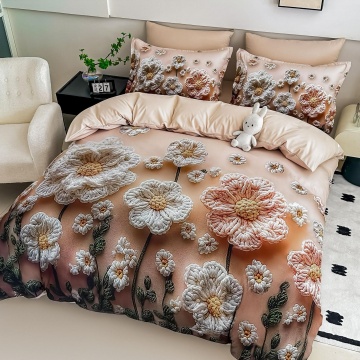 set lenjerie pat Jojo Home finet catifelat flori mari 3D alb somon pe fundal bej pastel
