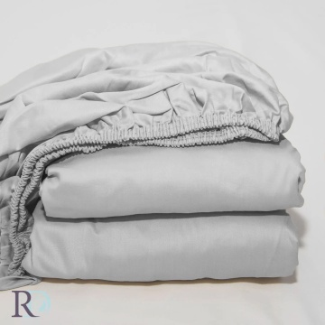 Cearceaf cu elastic, 100% bumbac, tesatura satin, gri deschis, Roxyma Dream
