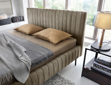 Pat tapițat ELTAP Plissa Bed, 160x200 cm, maro deschis, Nube 20 – prezentare finală din galeria produsului