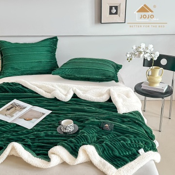 pătură verde Jo-Jo Home cu blăniță de iepure în relief 3D pe partea superioară și blăniță albă Sherpa pe verso