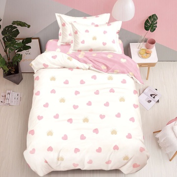Lenjerie de pat 1 persoană Pink Hearts 4 piese, cu cearceaf cu elastic, Policoton – Johnny Home Pucioasa
