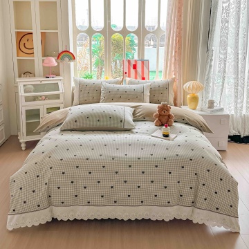 Lenjerie de Pat Ranforce 100% Bumbac Bej cu Inimioare si Dantela | 4 Piese | Cearceaf cu Elastic 180x200 cm | Jojo Home